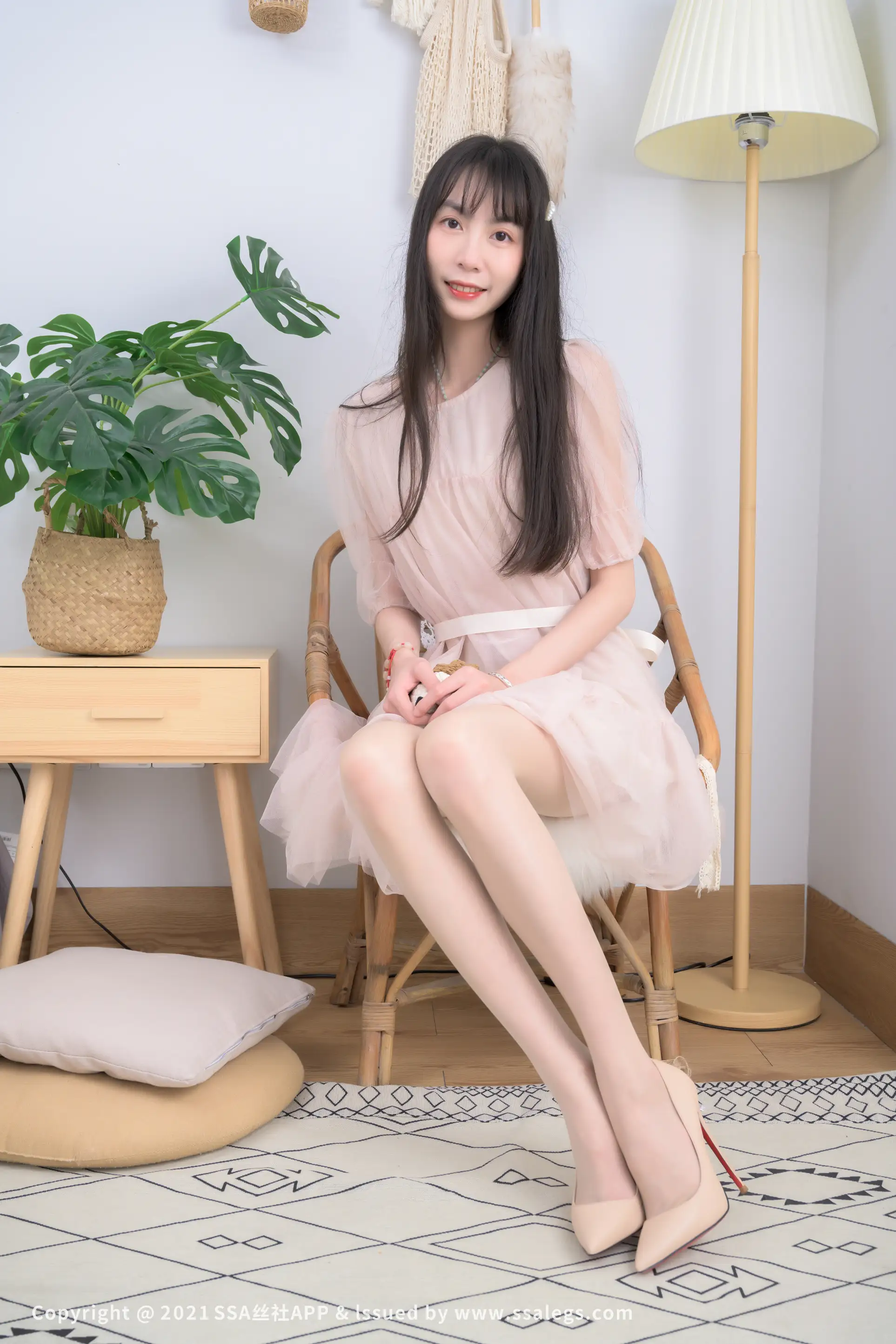 [Mzsock] NO.764 Model’s flesh-colored shiny crotchless stockings (Part 1) silk club#[124P]-52